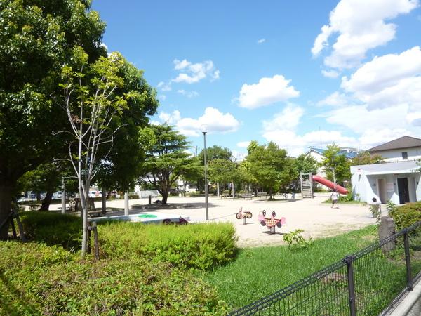 佐璞丘公園：869m
