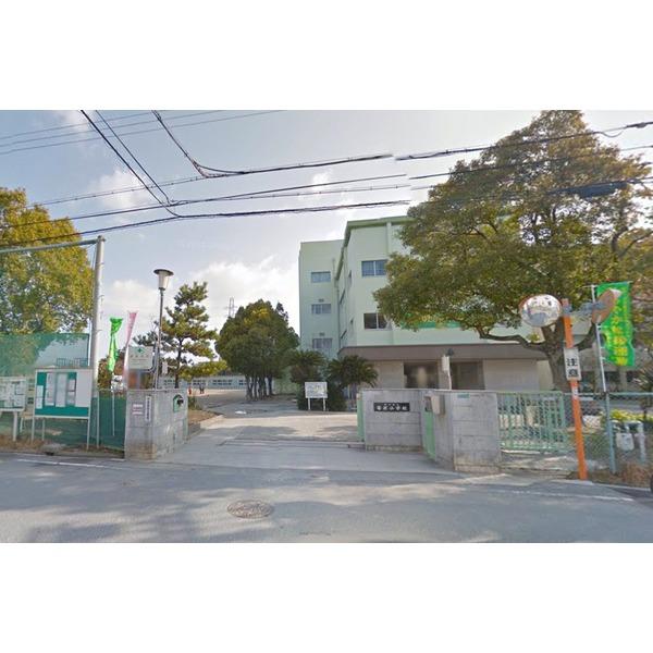 伊丹市立笹原小学校：1015m