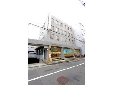 尼崎信用金庫伊丹支店：220m