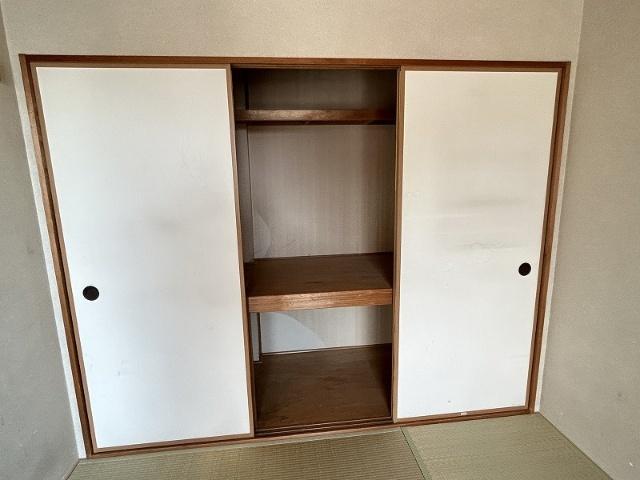 グランディアルネ伊丹 収納