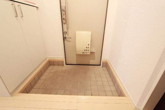 テラスクルーセ 玄関