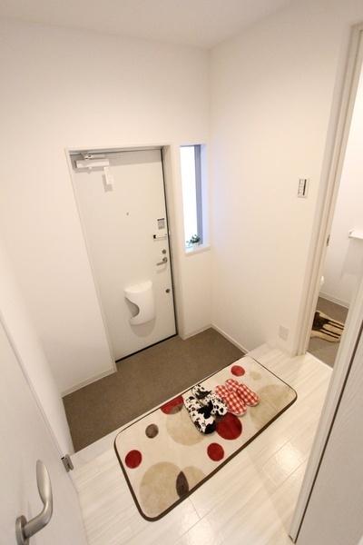 フォレスタ伊丹坂 玄関