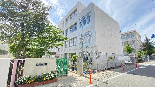 伊丹市立桜台小学校：464m