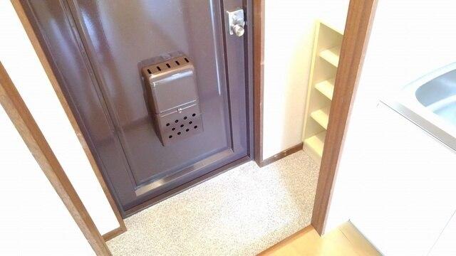 ハイツホリデー（106） 玄関