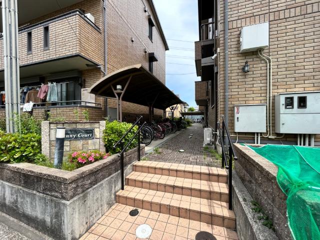 Sunny Court　A棟（201） エントランス