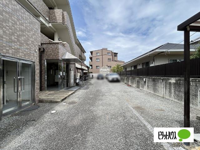 フォレスタ新伊丹 駐車場