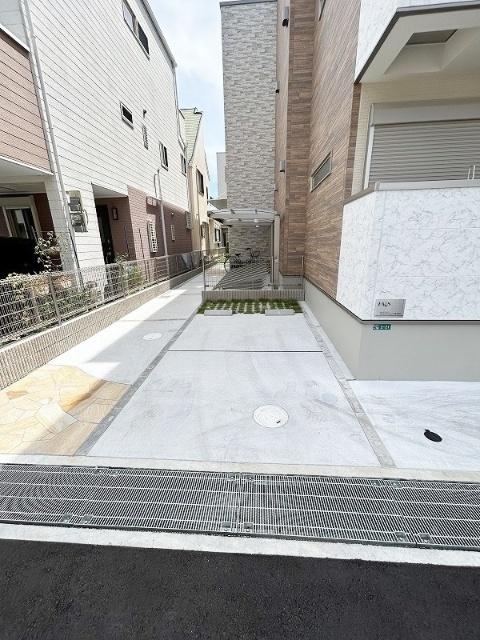 フジパレス伊丹桜ケ丘 駐車場