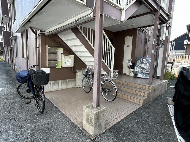 グランディアルネ伊丹 エントランス