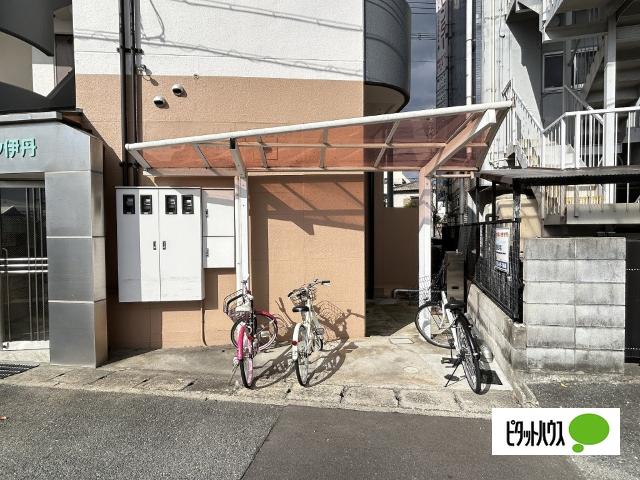 グリーンハイツ伊丹 駐車場