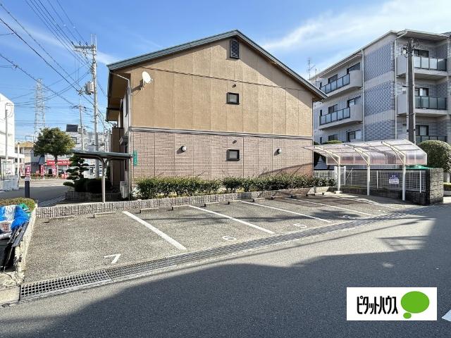 フレマリールＮＯＭＡ（202） 駐車場