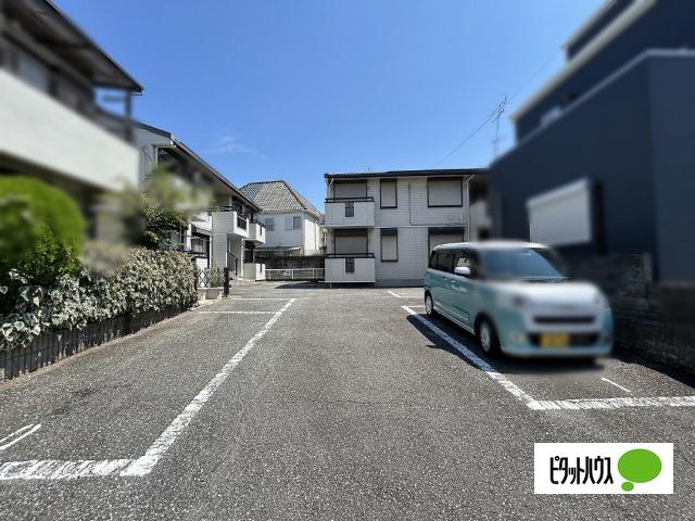 メゾンドボネールⅠ（102） 駐車場