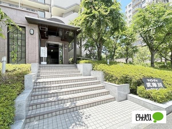 マイシティ武庫川レックスマンションB棟 エントランス