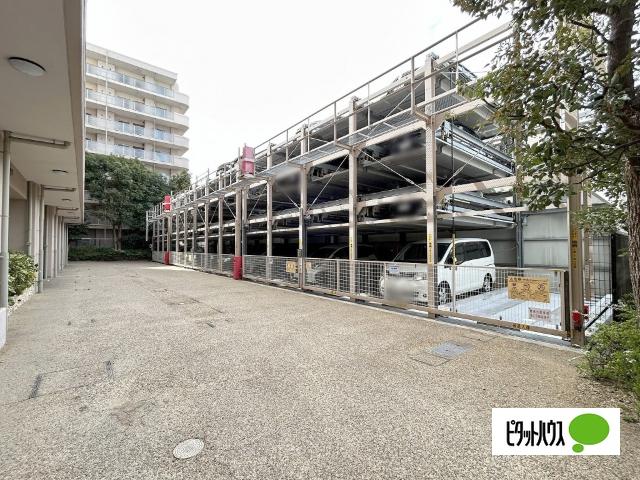 リバーガーデン伊丹高台 駐車場