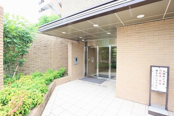 グランドール伊丹緑ヶ丘公園 エントランス