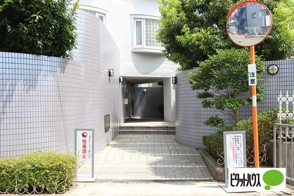ライオンズマンション川西萩原 エントランス