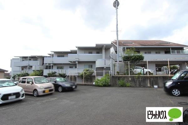 ライオンズマンション川西萩原 外観