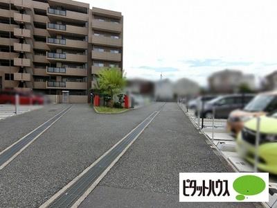 ウィングコート伊丹大野 駐車場