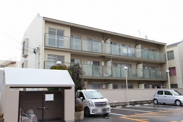 イスズハイツベル川西 外観