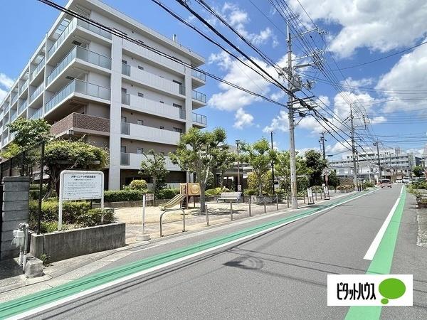 ロイヤルアーク伊丹 外観