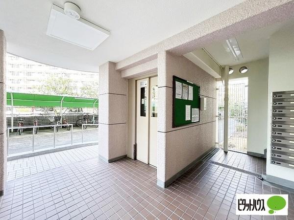 コープ野村第弐伊丹Ｅ棟 エントランス