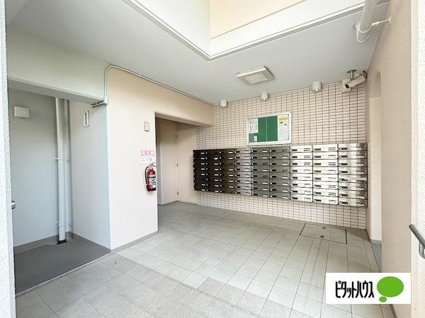 アルビス伊丹千僧二号棟 エントランス
