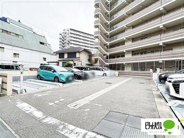 グリーンスクエア伊丹中央 駐車場