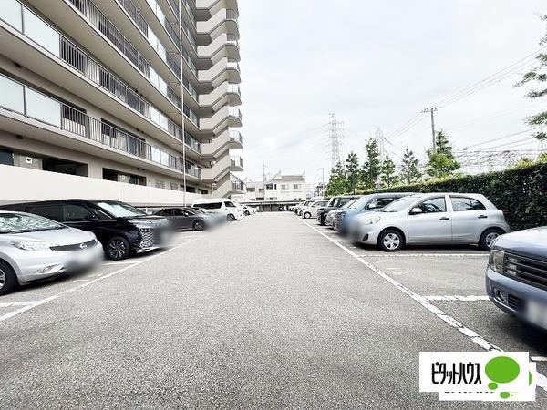 マイシティ武庫川レックスマンション 駐車場