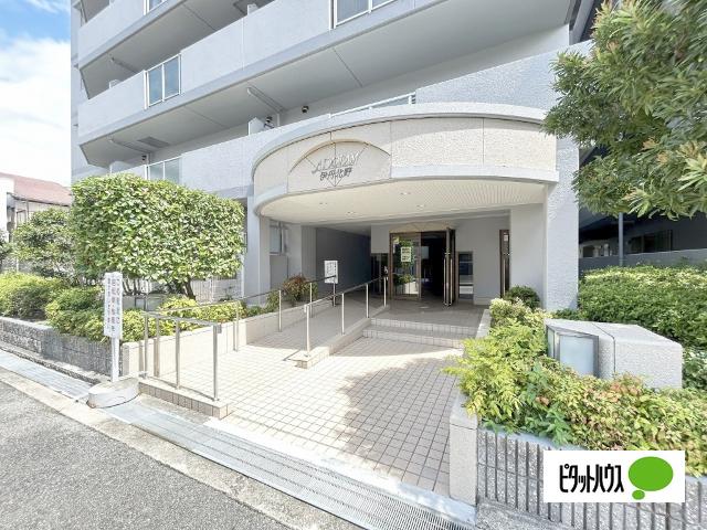 アドリーム伊丹北野 エントランス