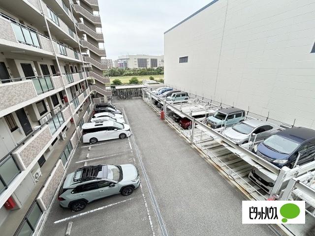リッツ伊丹 駐車場