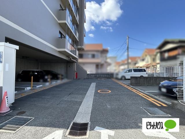 アステルコート伊丹緑ガ丘 駐車場