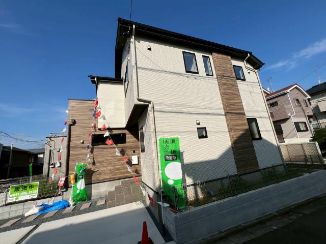 道路東側から現地