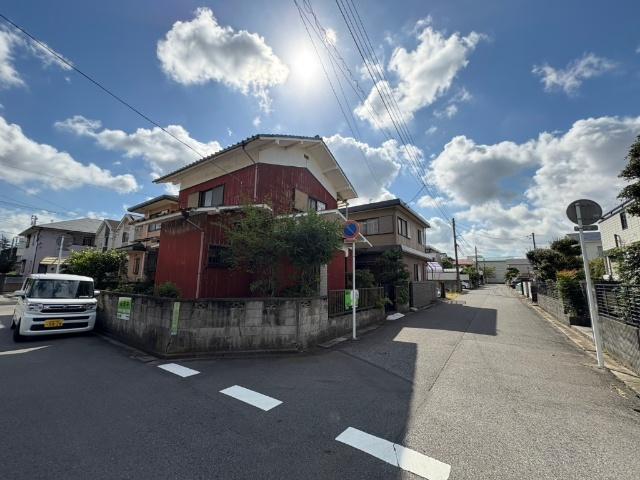 西側から現地