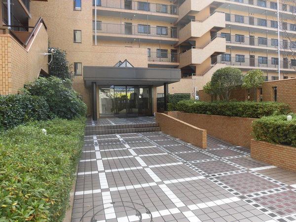 グローリア初穂南市川 エントランス