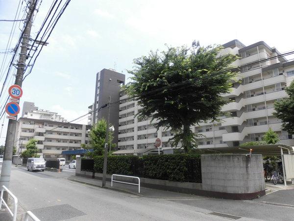 新松戸コーポA棟 エントランス