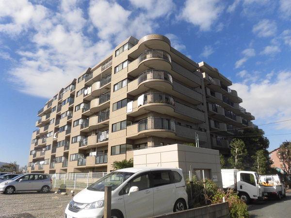 モアステージ市川 外観