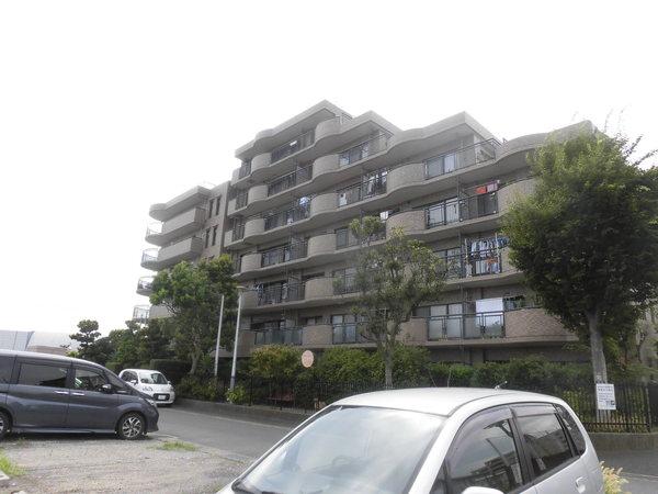 モアステージ市川 外観