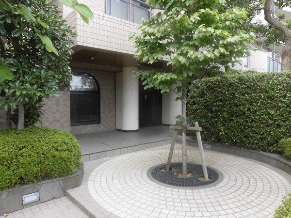 モアステージ市川 エントランス