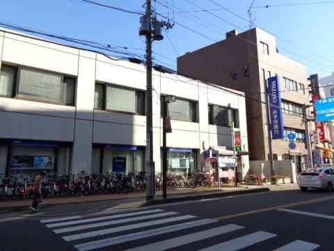 銀行