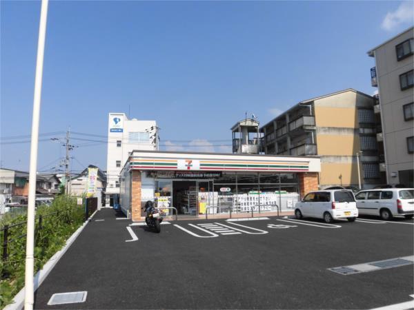 セブンイレブン草津南笠東店：140m