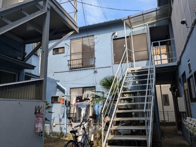 野方駅より徒歩4分 築42年8ヶ月 2階建の賃貸物件