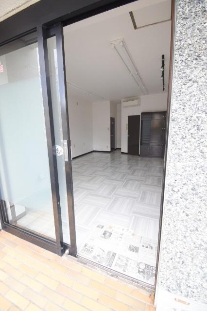 中野区野方店舗 エントランス