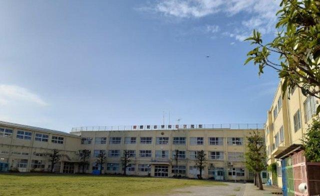 中野区立啓明小学校：513m