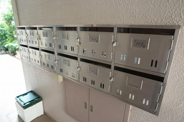 ファミーユイシザカ 共有部分