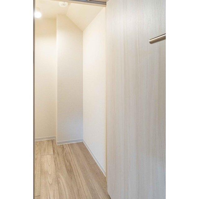 ＬＵＭＩＥＣ　ＨＯＮＣＨＯ　ＥＡＳＴ（501） 収納