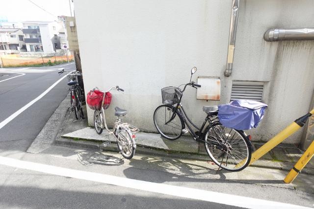 板橋区栄町マンション 駐車場