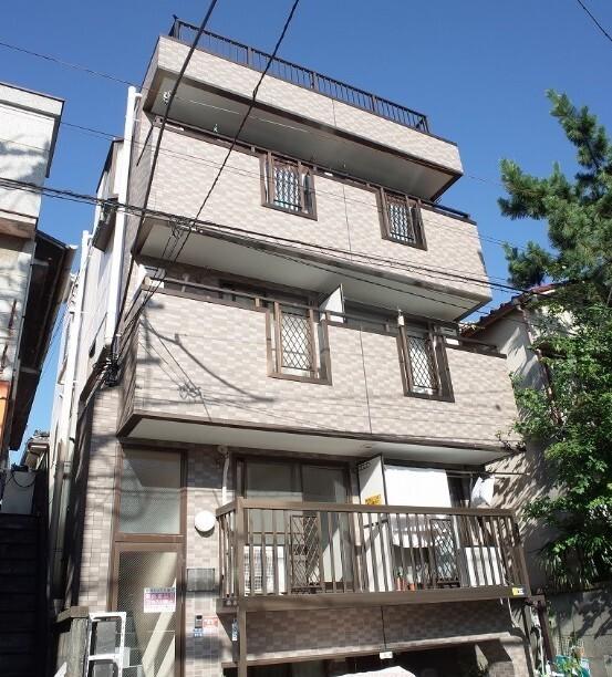 板橋区役所前駅より徒歩12分 築26年1ヶ月 3階建の賃貸物件