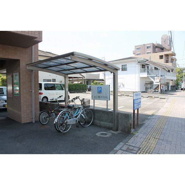 アヴェニール原町（502） 駐車場