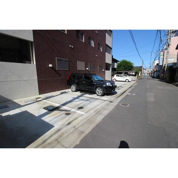 アルテマイスターグエル（202） 駐車場