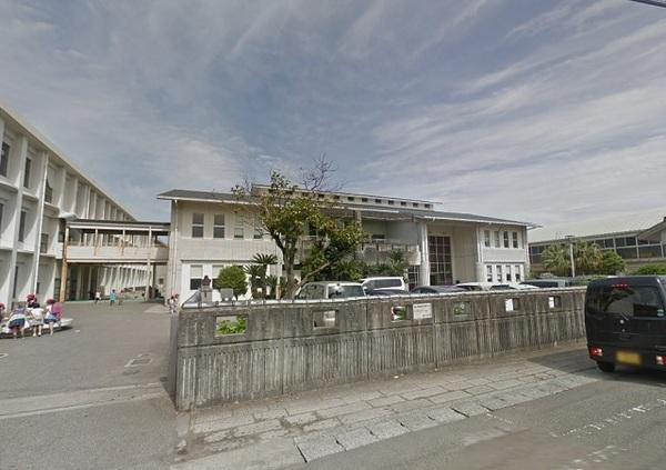 宮崎市立清武小学校：647m