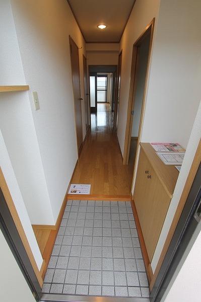 サンガーデン和知川原（201） 玄関